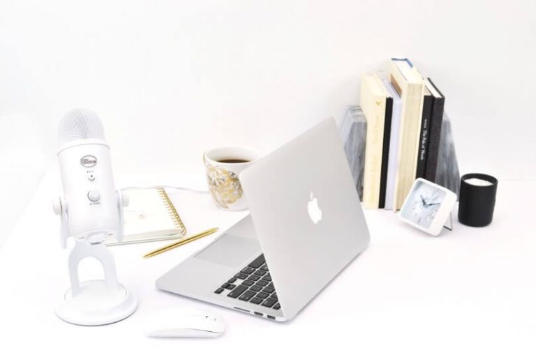 Best Opt-In Freebie Ideas To Explode Your List - Boss Babe Chronicles